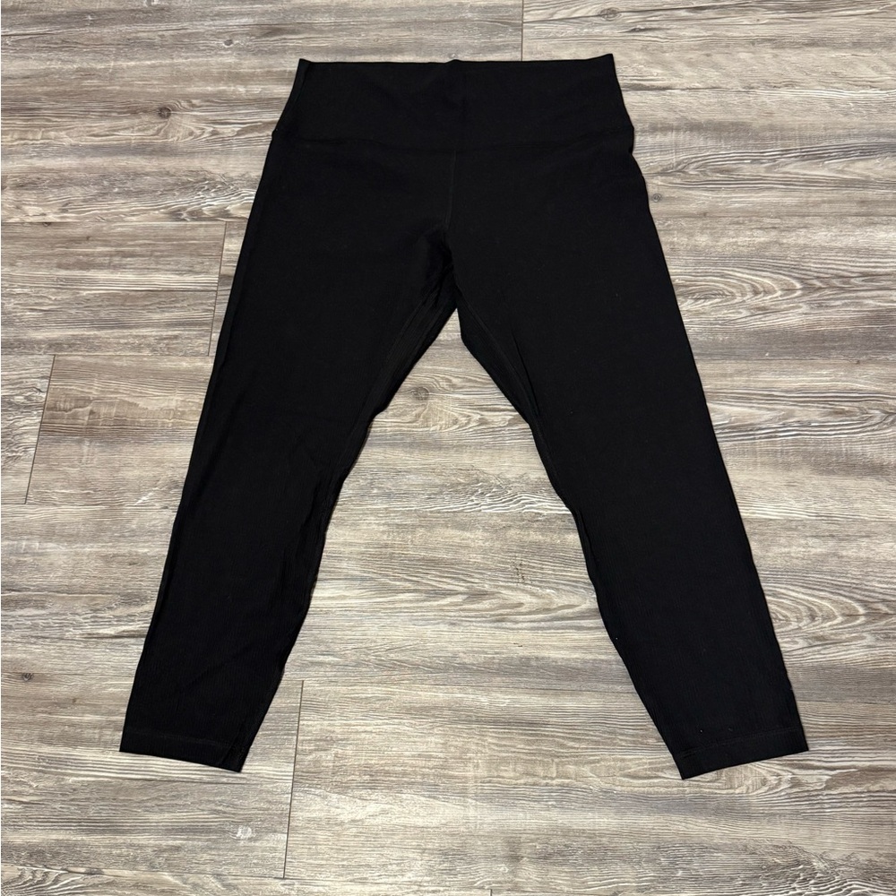Lululemon Black Ribbed Align Leggings 25” size 14